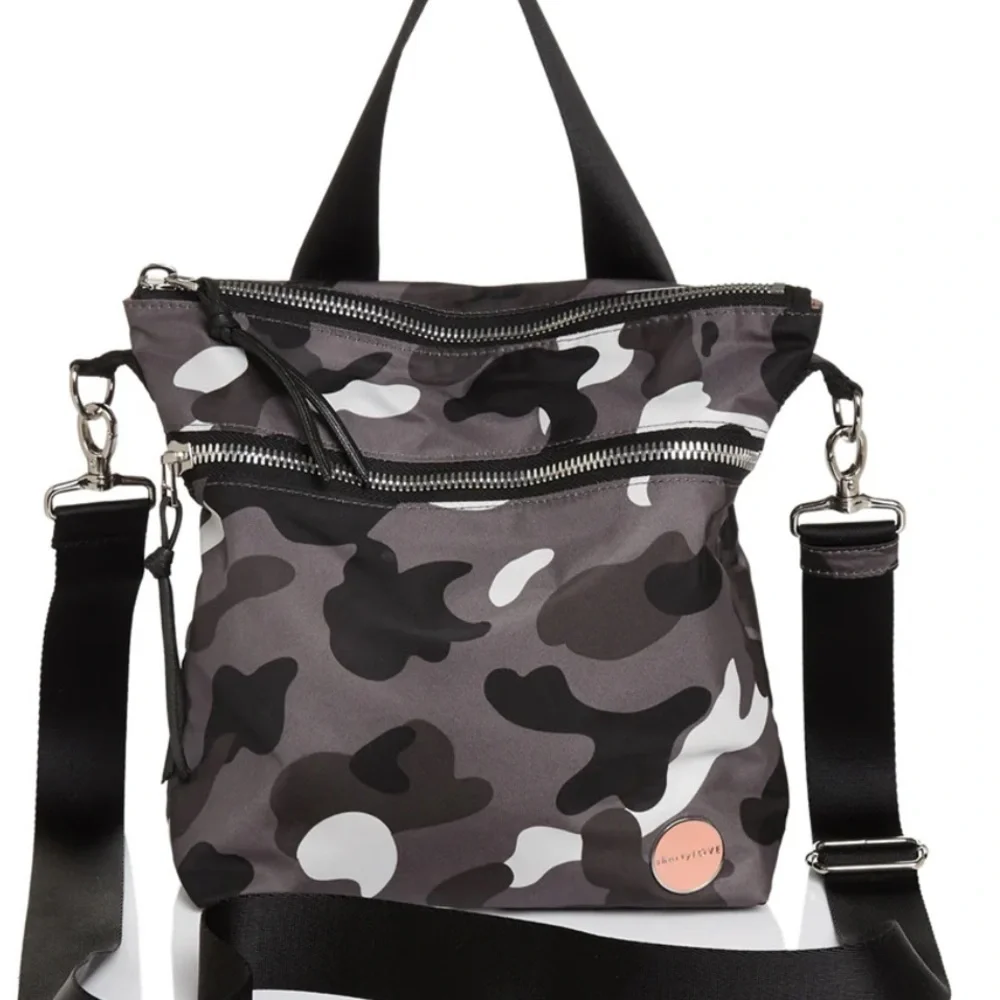 shortyLOVE Amuse Medium Crossbody Bag - Picture 1 of 5
